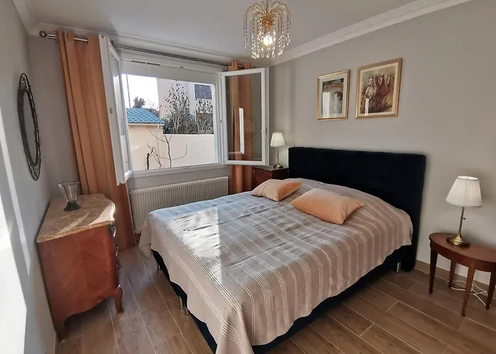 Апартаменты Independent 12 Min From Paris Deuil-la-Barre